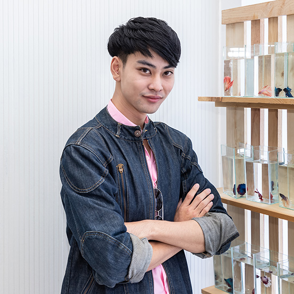王同學 (22歲 / 大學畢業)
